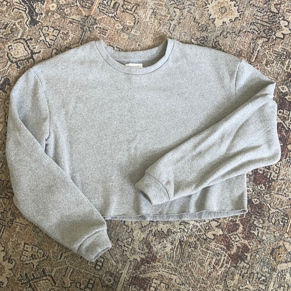 Topshop gray cropped sweatshirt size 8